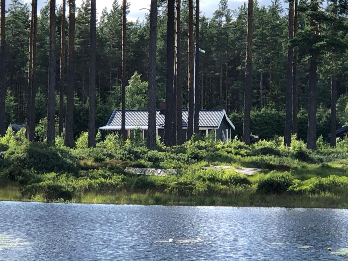 Modern Lakeside Cottage & Boat Near Isaberg Kavsjo Kültér fotó